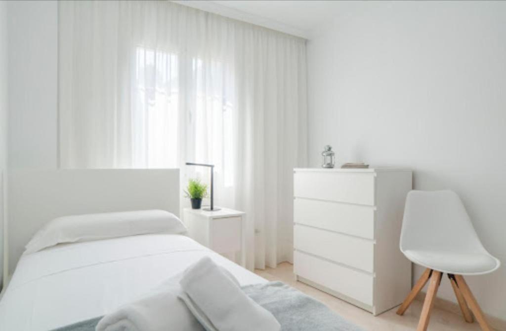 Family Scandinavia City Center & Near The Beach Μάλαγα Εξωτερικό φωτογραφία